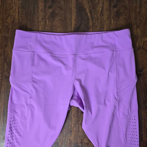 Athleta Contender Laser Cut 7/8 Tight (x2) + Salutation Capri NWT - XXL - Picture 6 of 11